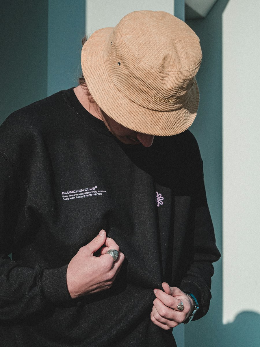 Essential Crewneck